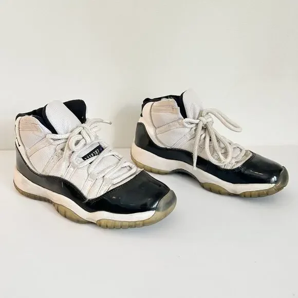 Nike Air Jordan Retro 11 Concord Youth Shoes Black White - Picture 4 of 10